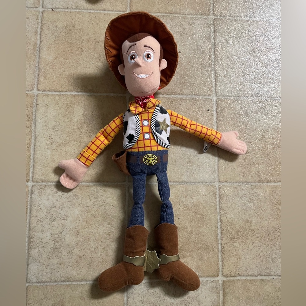 Good Disney Toy Story woody Doll Toy 14" Yarn Hair pull string Talking phrases.